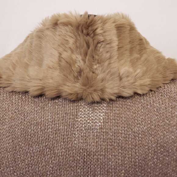 Chico's Sleeveless Open Front Taupe Sweater Vest w/ Faux Fur Collar, Size 3 (XL) - Picture 6 of 12
